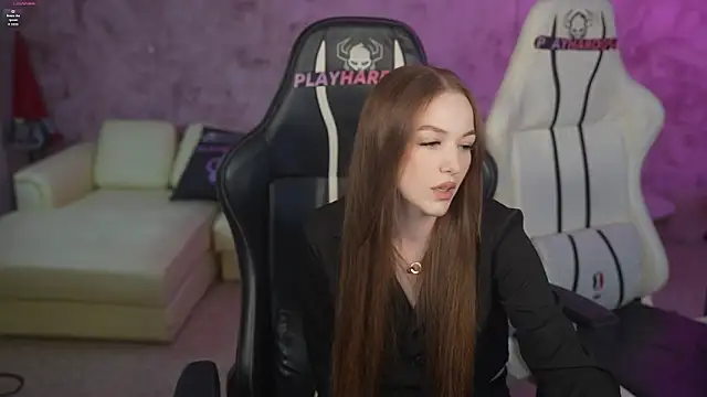 Ella 054 online show from 2, 4, 2026