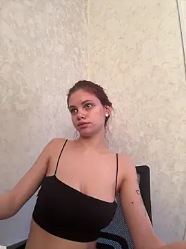 Snapshot of rinabluu chatting on 13, 2, 2026 rinabluu online show from 13, 2, 2026