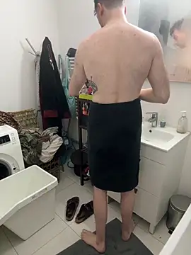 TomieSoichi online show from 7, 10, 2025