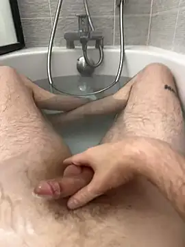 TomieSoichi online show from 10, 10, 2025