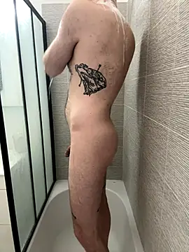 TomieSoichi online show from 9, 10, 2025