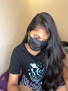 Snapshot of Telugu_sweet_couple_345 chatting on 13, 9, 2025 Telugu sweet couple 345 online show from 13, 9, 2025