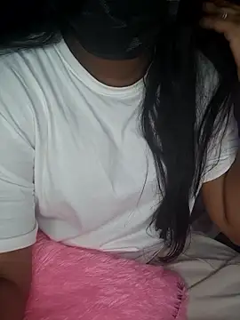 Snapshot of Telugu_sweet_couple_345 chatting on 15, 1, 2026 Telugu sweet couple 345 online show from 15, 1, 2026