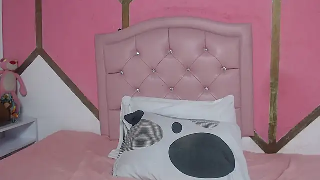 Mia Wilsom online show from 15, 11, 2025