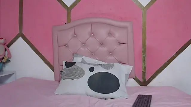 Mia Wilsom online show from 30, 10, 2025