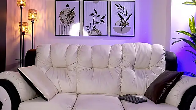 Violeta Foxz online show from 11, 3, 2026