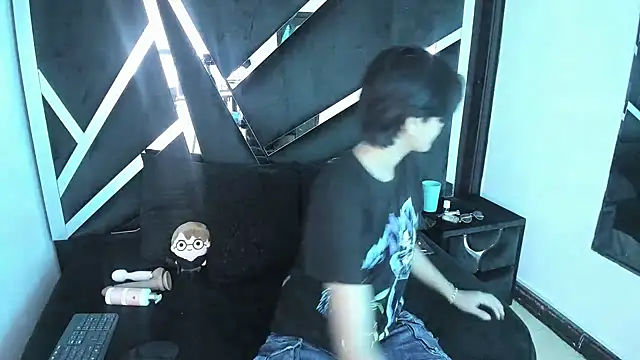 natsumiht online show from 6, 10, 2025