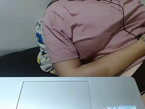 Nataliya Singh online show from 15, 4, 2026