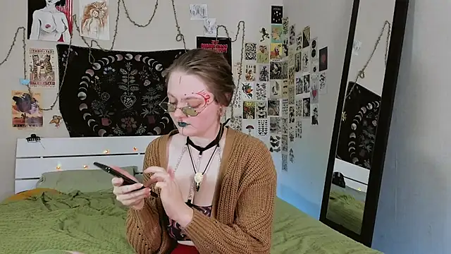 WonderConnie1 online show from 27, 10, 2025