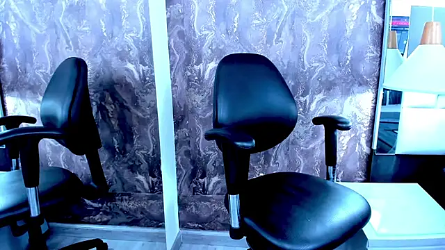 yiyisandoval online show from 12, 9, 2025