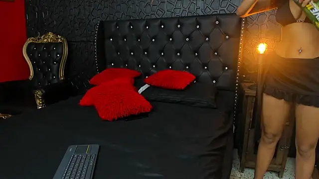 yiyisandoval online show from 19, 9, 2025