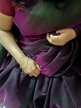 monaa-darling online show from 6, 10, 2025