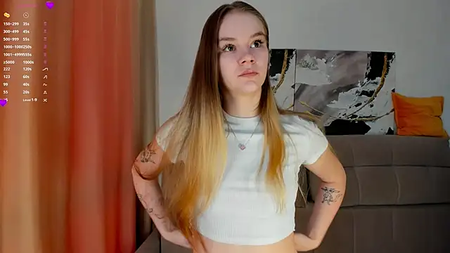 Snapshot of Angel_oci chatting on 4, 10, 2025 Angel oci online show from 4, 10, 2025