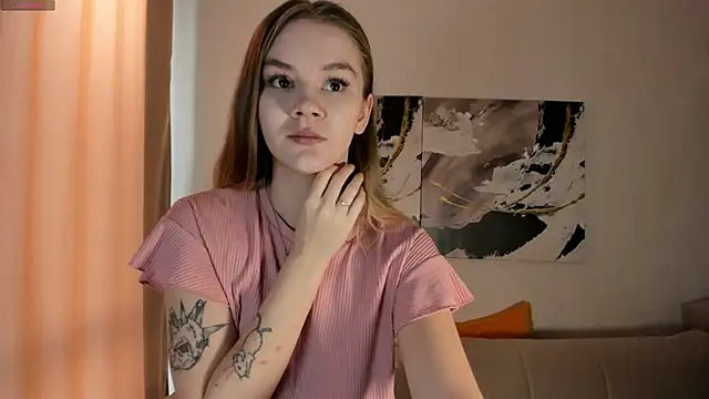 Snapshot of Angel_oci chatting on 13, 10, 2025 Angel oci online show from 13, 10, 2025