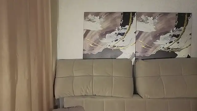 Snapshot of Angel_oci chatting on 4, 11, 2025 Angel oci online show from 4, 11, 2025