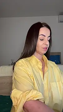 Roxanne Skye online show from 15, 10, 2025