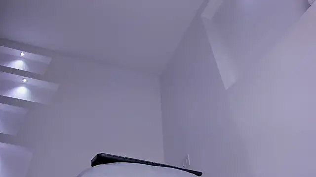 Snapshot of Evelynn_Jones_ chatting on 30, 10, 2025 Evelynn Jones online show from 30, 10, 2025