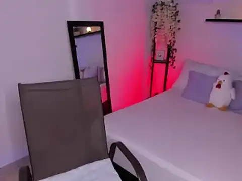 selene boyer online show from 24, 9, 2025