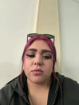 Snapshot of im_bunny__ chatting on 6, 2, 2026 im bunny online show from 6, 2, 2026