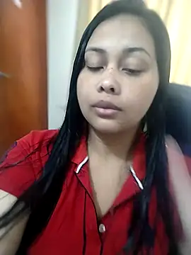 Snapshot of Alessandraa- chatting on 25, 5, 2026 Alessandraa- online show from 25, 5, 2026
