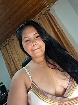 Snapshot of Alessandraa- chatting on 11, 7, 2026 Alessandraa- online show from 11, 7, 2026