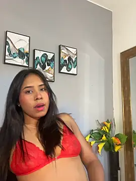 SophieW1 online show from 12, 6, 2026