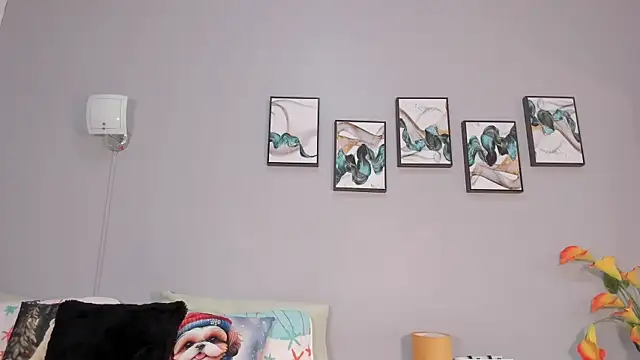 SophieW1 online show from 3, 12, 2025