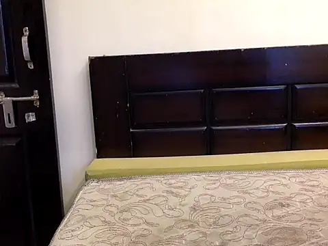 Indian queen007 online show from 18, 10, 2025