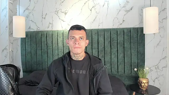 MrJustin  online show from 9, 11, 2025