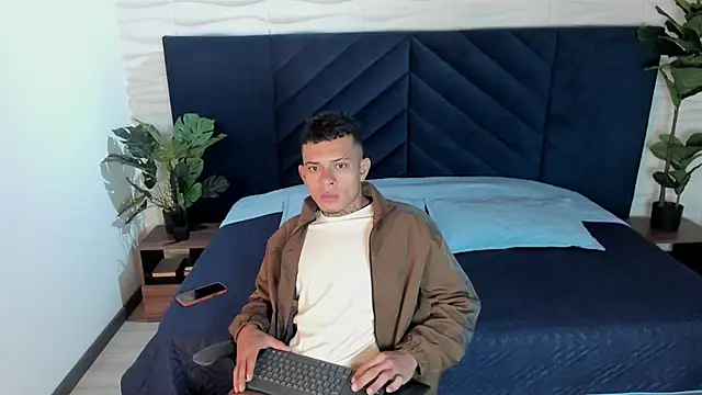 MrJustin  online show from 14, 9, 2025