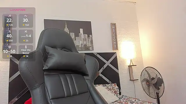 iamCharlotte19 online show from 2, 10, 2025