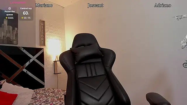 iamCharlotte19 online show from 9, 10, 2025