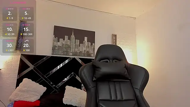 iamCharlotte19 online show from 10, 10, 2025