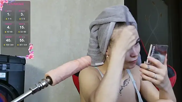 PrettyMegan online show from 13, 10, 2025