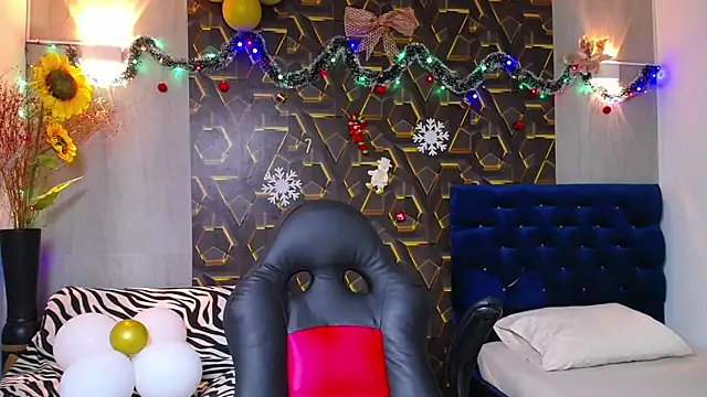 miss leidy  online show from 16, 11, 2025