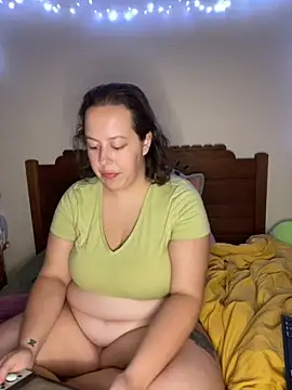 Snapshot of leighlover25 chatting on 10, 9, 2025 leighlover25 online show from 10, 9, 2025