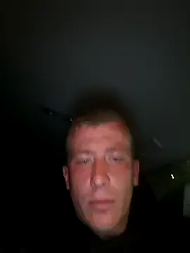 Mlody991112 online show from 6, 10, 2025