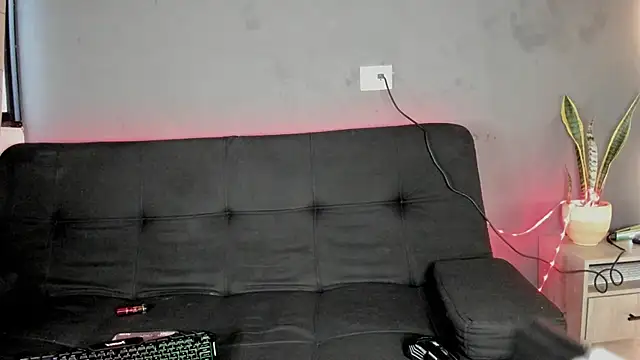 Luna sophya online show from 28, 11, 2025