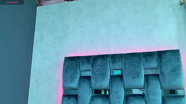 Luna sophya online show from 7, 10, 2025