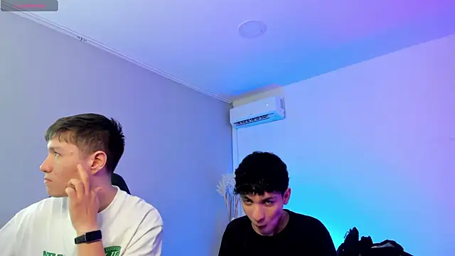 Handsomeboyss19 online show from 15, 5, 2026