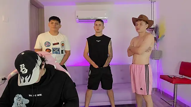 Handsomeboyss19 online show from 18, 11, 2025