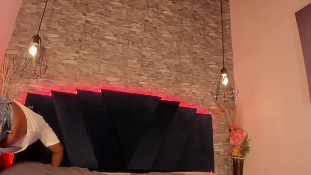 Emily Brown18 online show from 11, 4, 2026