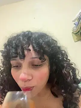 Snapshot of Casal-foda_braba chatting on 5, 6, 2026 Casal-foda braba online show from 5, 6, 2026