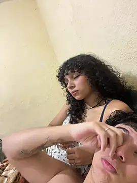 Snapshot of Casal-foda_braba chatting on 16, 5, 2026 Casal-foda braba online show from 16, 5, 2026