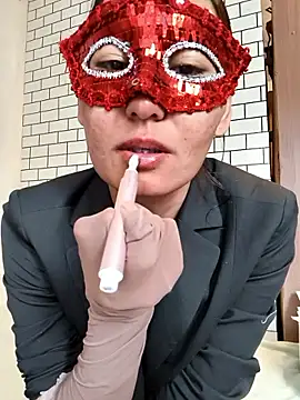 Luu-Lii777 online show from 13, 4, 2026