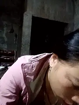 Phuong xxx online show from 18, 1, 2026