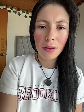 Mia salinass online show from 18, 7, 2026