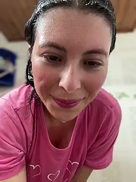 Mia salinass online show from 27, 7, 2026