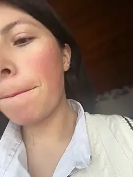 Mia salinass online show from 22, 6, 2026