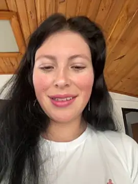 Mia salinass online show from 9, 9, 2025